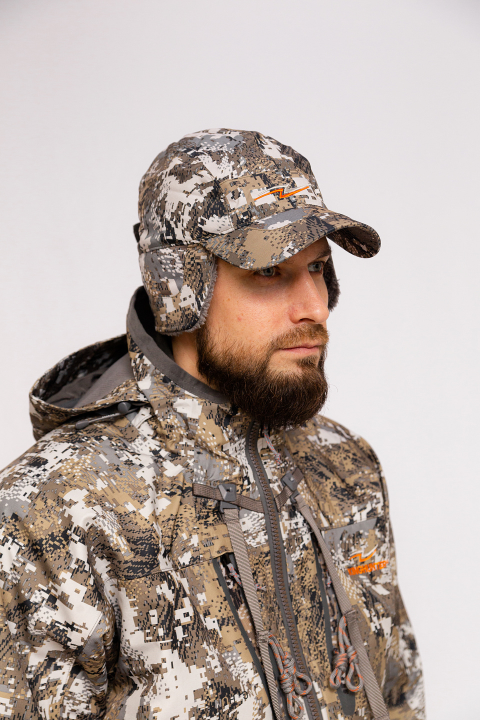 Шапка Hybrid Cap Camo SNOW