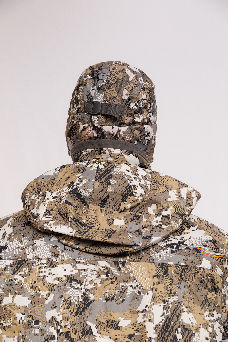 Шапка Hybrid Cap Camo SNOW