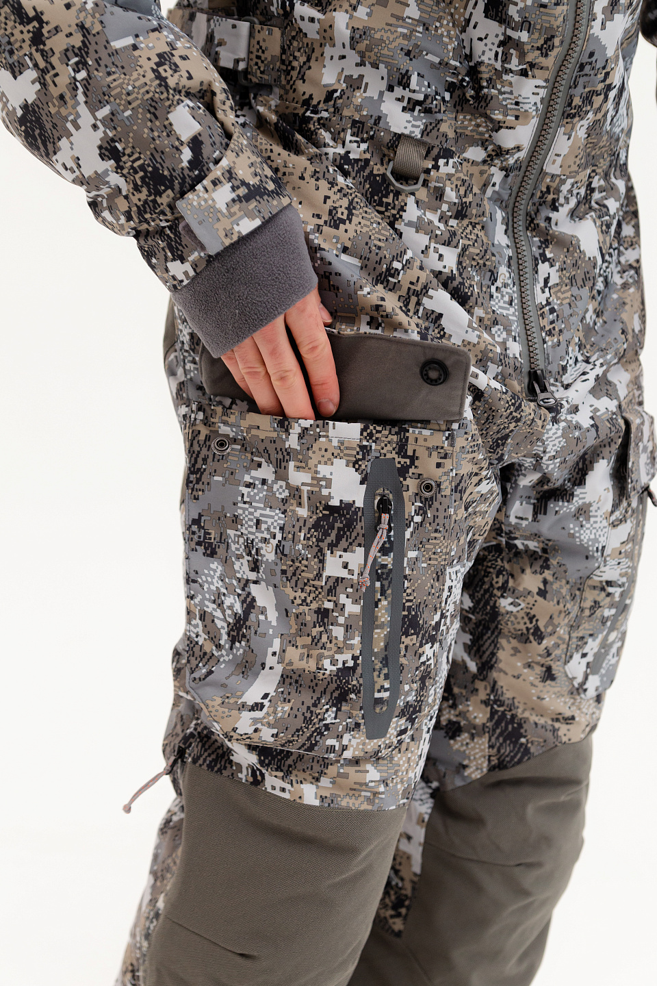 Комбинезон AGRESSOR Camo SNOW