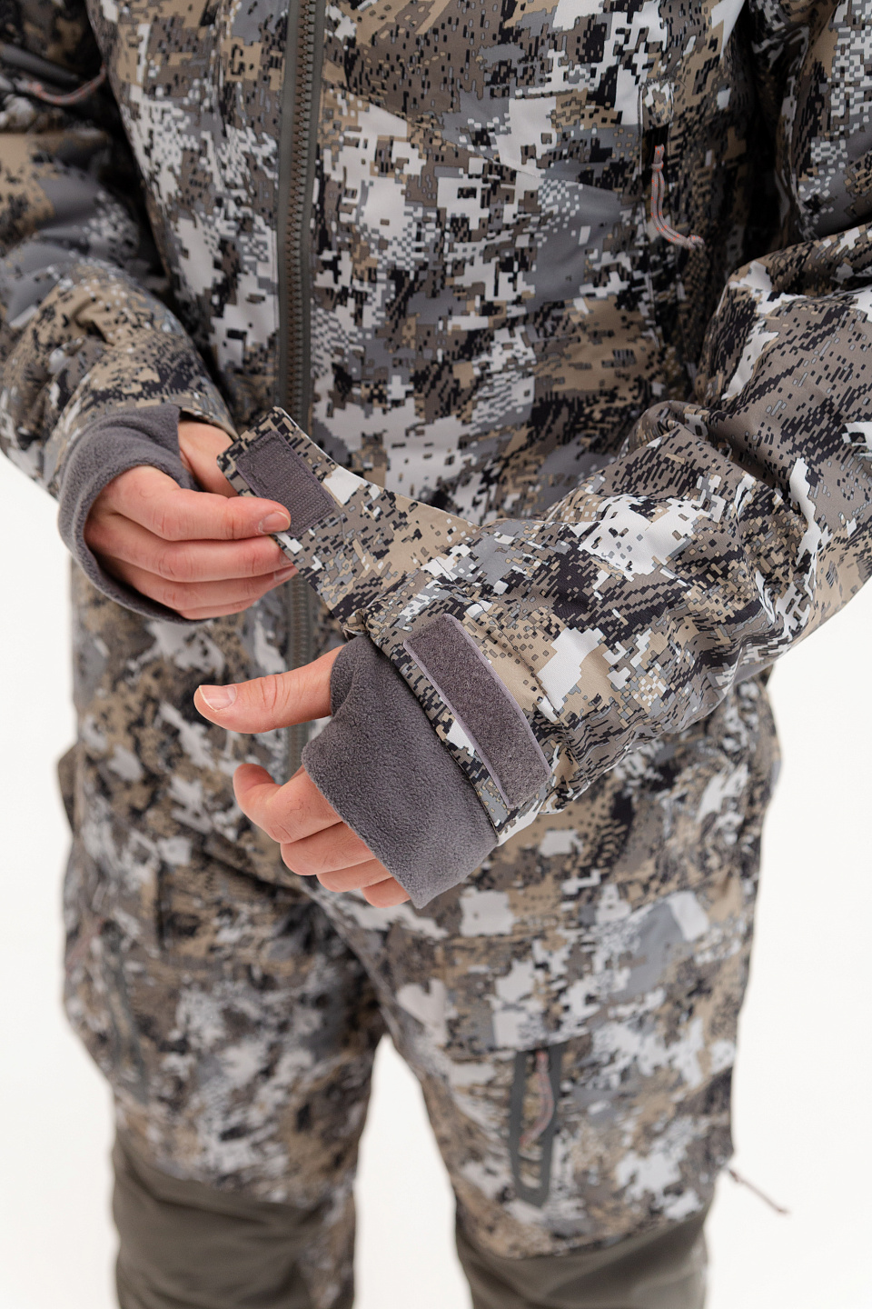 Комбинезон AGRESSOR Camo SNOW
